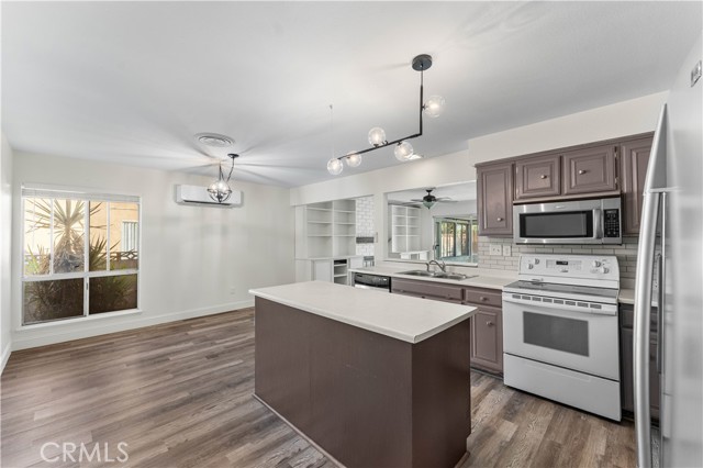 Detail Gallery Image 10 of 35 For 2736 E Avenue R7, Palmdale,  CA 93550 - 4 Beds | 2 Baths
