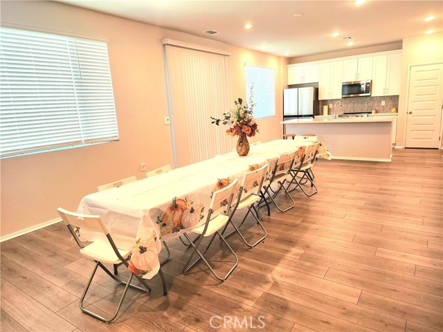 Detail Gallery Image 8 of 37 For 1111 Tropic Ct, Redlands,  CA 92374 - 3 Beds | 2/1 Baths