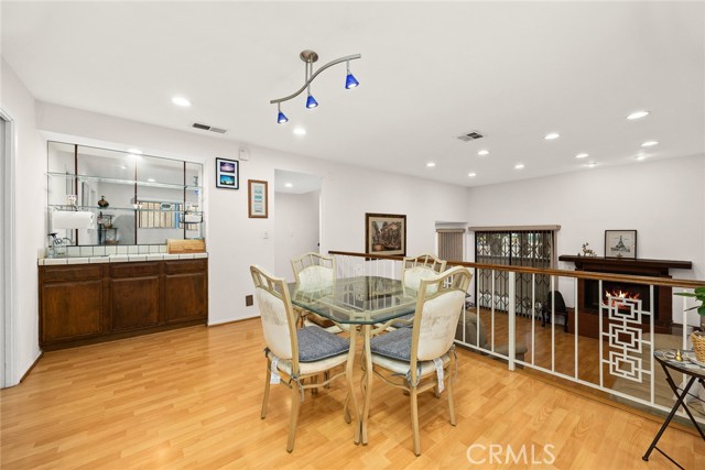 Detail Gallery Image 14 of 44 For 513 N Chandler Ave #E,  Monterey Park,  CA 91754 - 3 Beds | 2/1 Baths