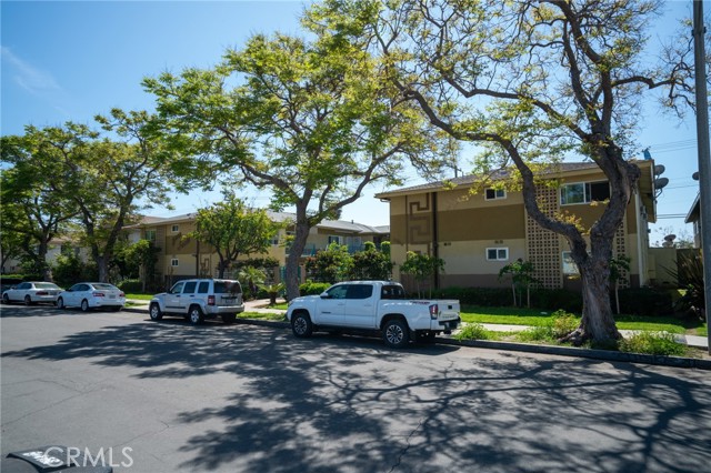 1764 1768 W Juno Avenue, Anaheim CA: https://media.crmls.org/medias/755282d4-dd6f-4cef-a61d-84c07605c8f7.jpg