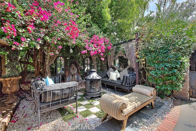 Detail Gallery Image 7 of 69 For 17419 Cohasset, Lake Balboa,  CA 91406 - 3 Beds | 2 Baths