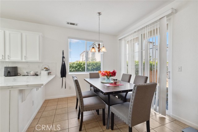 5529 N Valdez, Fresno CA: https://media.crmls.org/medias/75529714-e0d3-4c97-b56d-c831bb01633b.jpg
