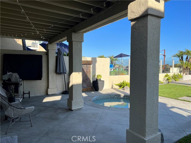87 Palm Beach Court, Dana Point CA: https://media.crmls.org/medias/7552acb3-aea6-47d5-b45a-8a6cac58c228.jpg