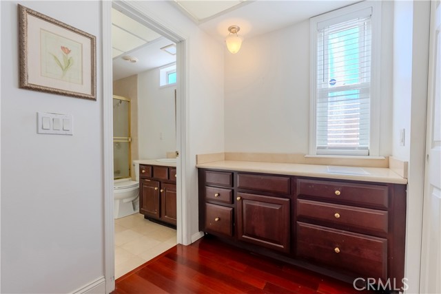 Detail Gallery Image 25 of 47 For 10116 Viking, Northridge,  CA 91324 - 3 Beds | 2 Baths