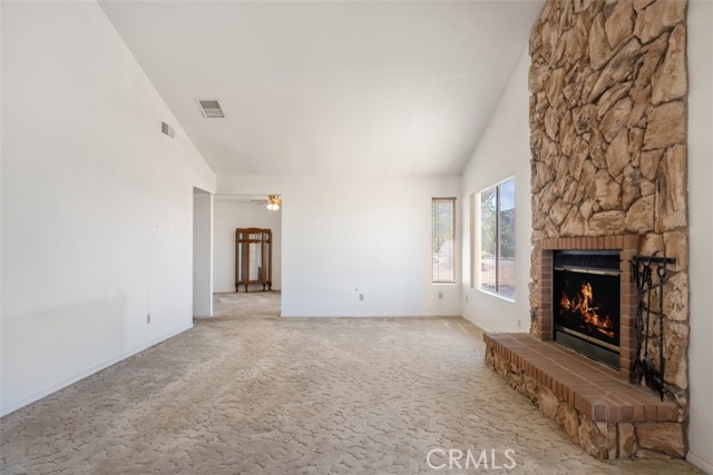 Detail Gallery Image 7 of 37 For 58697 Santa Barbara Dr, Yucca Valley,  CA 92284 - 3 Beds | 2 Baths