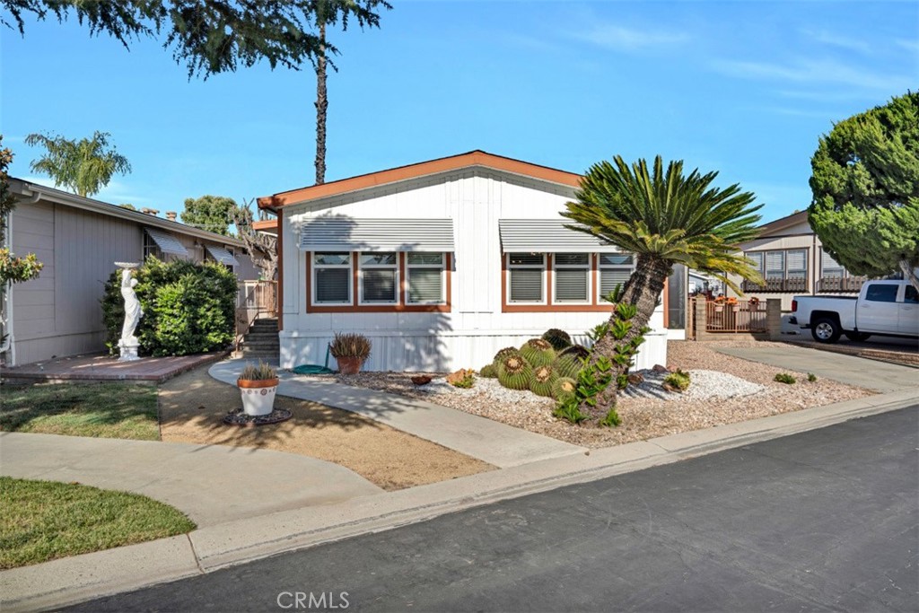 1275 Bishop Drive