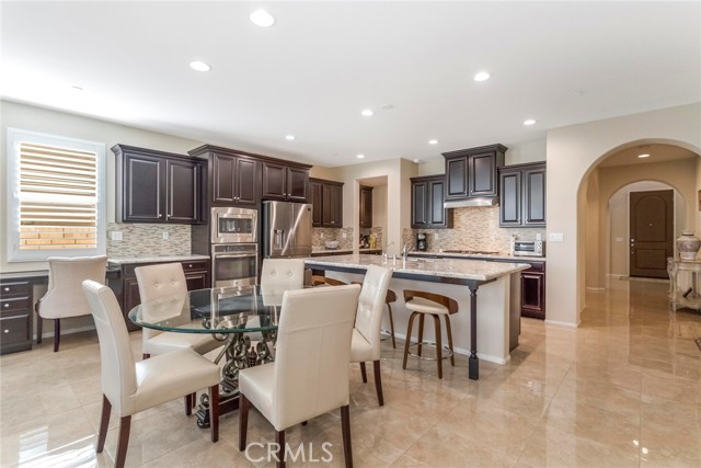 Detail Gallery Image 13 of 54 For 24824 Carbon, Valencia,  CA 91354 - 4 Beds | 3/1 Baths