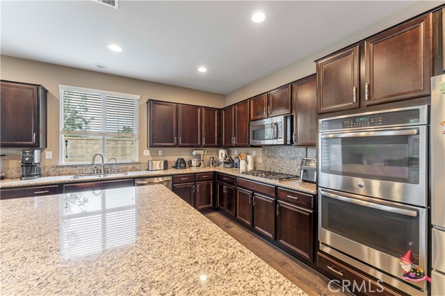Detail Gallery Image 6 of 10 For 45019 Carla Ct, Lake Elsinore,  CA 92532 - 3 Beds | 2 Baths