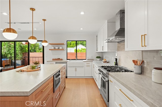 Image 14 of 46 For 15609 Huston Street