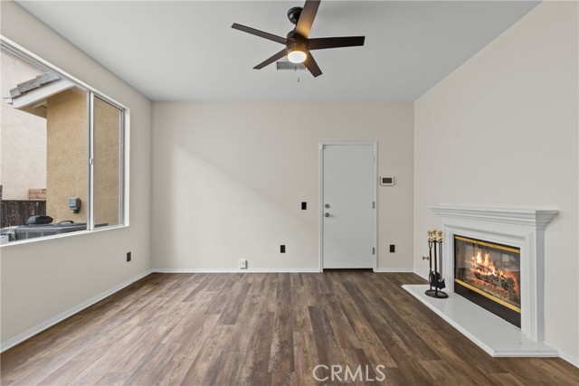 Detail Gallery Image 11 of 32 For 2535 Canterbury Ln, Simi Valley,  CA 93063 - 4 Beds | 2/1 Baths