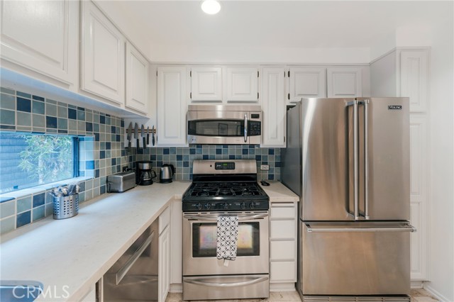 Detail Gallery Image 7 of 24 For 950 N Kings Rd #245,  West Hollywood,  CA 90069 - 1 Beds | 1 Baths