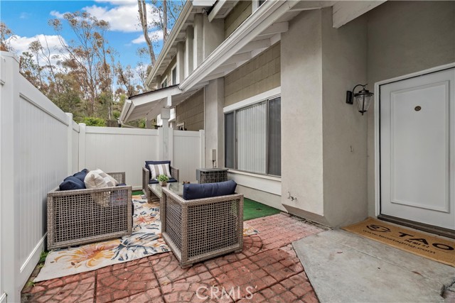 2583 Coventry Circle, Fullerton CA: https://media.crmls.org/medias/75571d6e-b2a4-40ba-8943-4d717b6c4f14.jpg