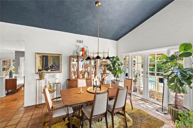 Detail Gallery Image 20 of 55 For 25962 Ernestine Ct, Laguna Hills,  CA 92653 - 3 Beds | 2/1 Baths