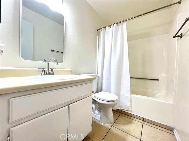 Detail Gallery Image 7 of 12 For 12430 Woodbridge, Garden Grove,  CA 92843 - 2 Beds | 2 Baths