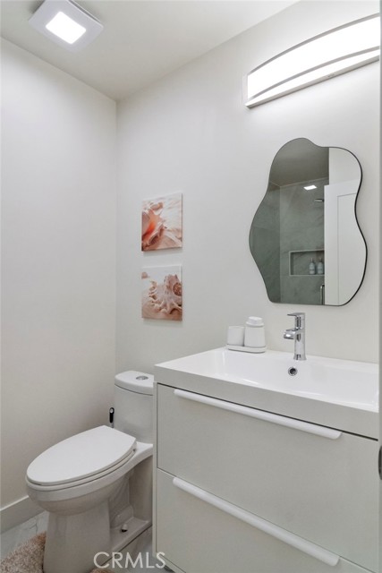 Detail Gallery Image 20 of 43 For 24136 Kittridge, West Hills,  CA 91307 - 5 Beds | 4/1 Baths