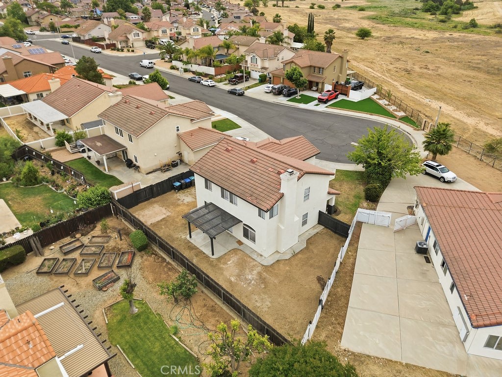 https://media.crmls.org/medias/75579315-936e-45b5-8c98-ffc471680702.jpg?preset=X-Large
