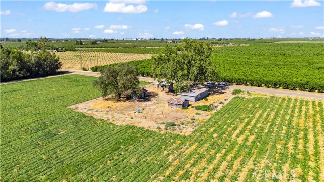 8340 West Lane, Winton CA: https://media.crmls.org/medias/755808b8-2d79-4cfb-986e-97496842f5da.jpg