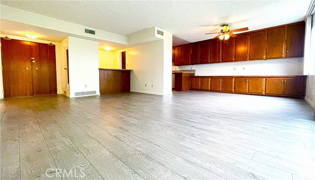 Detail Gallery Image 4 of 15 For 400 S Los Robles Ave #306,  Pasadena,  CA 91101 - 1 Beds | 1 Baths
