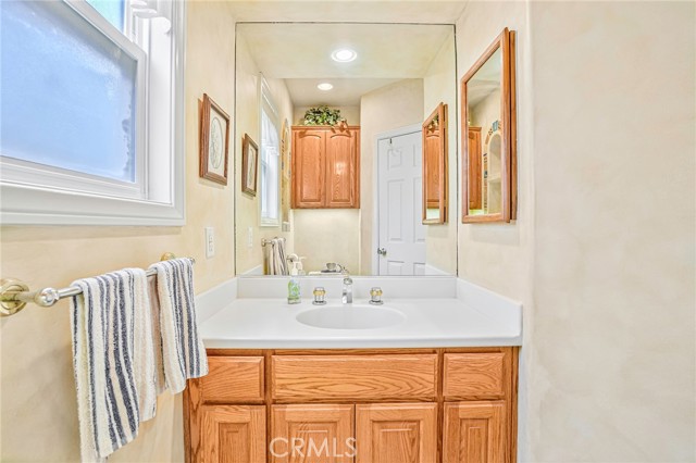1034 Isabella Avenue, Coronado CA: https://media.crmls.org/medias/7558f799-b790-4a77-a973-31dd9de50321.jpg