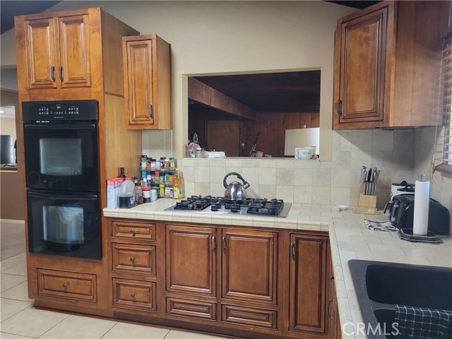 7161 N Atlantic Place, Long Beach CA: https://media.crmls.org/medias/75591de7-4031-4423-8798-4c90d67a8876.jpg