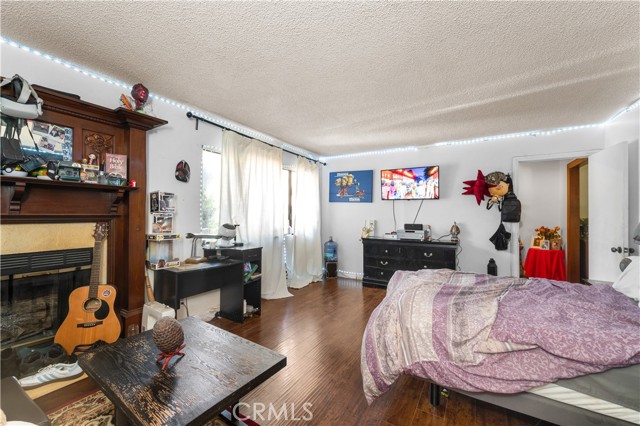 4421 N Sunflower Avenue, Covina CA: https://media.crmls.org/medias/75592e7c-e7c2-47a6-8c70-5e7d0b275f29.jpg