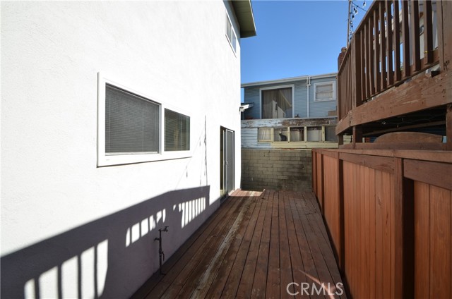 250 24th St, Hermosa Beach, California 90254, 3 Bedrooms Bedrooms, ,1 BathroomBathrooms,Residential,Sold,24th St,SB22037743