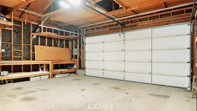 Detail Gallery Image 21 of 25 For 204 Avenue E, Redondo Beach,  CA 90277 - 3 Beds | 2 Baths