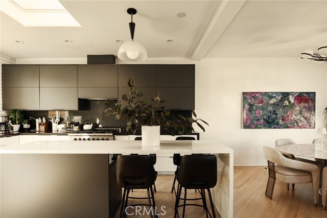 Detail Gallery Image 8 of 31 For 610 9th St a,  Hermosa Beach,  CA 90254 - 3 Beds | 2/1 Baths