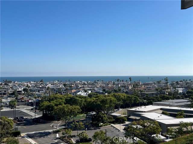 270 Cagney Lane, Newport Beach CA: https://media.crmls.org/medias/755c8f1b-9912-4d05-b754-a10b99d60ba4.jpg
