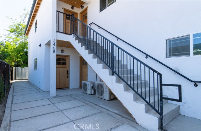 3468 W 71st, Los Angeles CA: https://media.crmls.org/medias/755d9cfa-745b-4e46-ae7c-6a30156b00e9.jpg