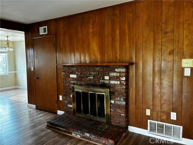 Detail Gallery Image 11 of 20 For 1520 Melody Ln, Fullerton,  CA 92831 - 3 Beds | 2 Baths