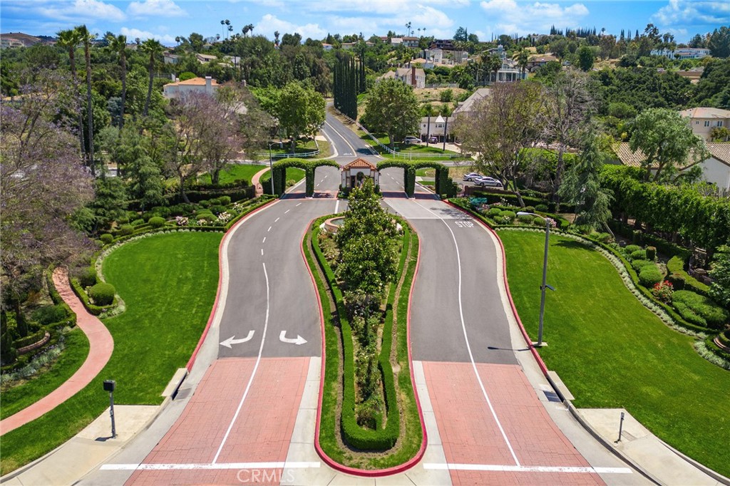 https://media.crmls.org/medias/755ecc6b-2b47-4079-841e-f55f1060fefe.jpg?preset=X-Large