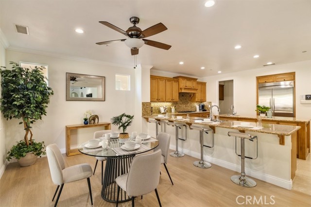 Detail Gallery Image 15 of 74 For 3406 Whispering Glen Ct, Simi Valley,  CA 93065 - 5 Beds | 4/1 Baths