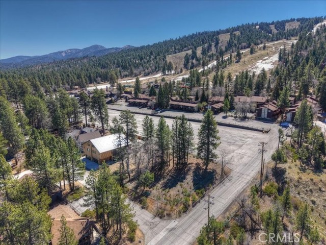 Detail Gallery Image 12 of 21 For 41711 Swizterland, Big Bear Lake,  CA 92315 - – Beds | – Baths