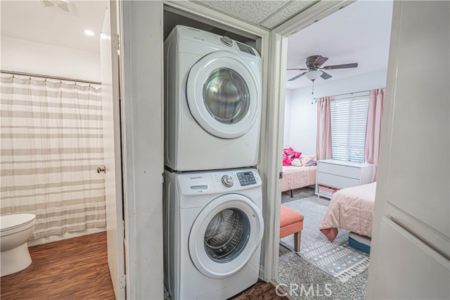 Detail Gallery Image 18 of 28 For 18111 Erik Ct #445,  Canyon Country,  CA 91387 - 2 Beds | 2 Baths