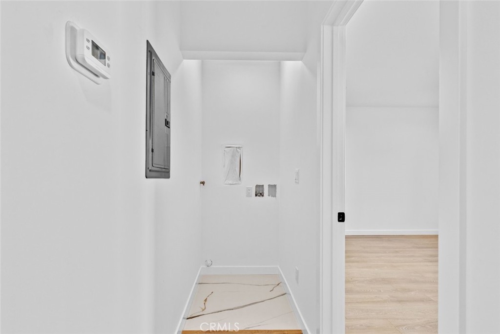 https://media.crmls.org/medias/755ff5f1-fbca-40de-8e74-b84f061dd609.jpg?preset=X-Large
