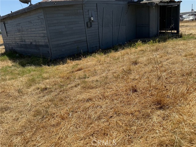 1250 E Childs Avenue, Merced CA: https://media.crmls.org/medias/756077b7-750e-4dc6-89f0-0f676690d479.jpg