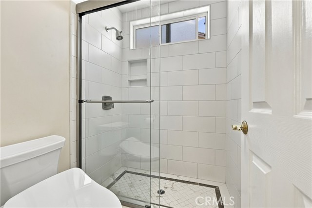15444 Marilla Street photo 24