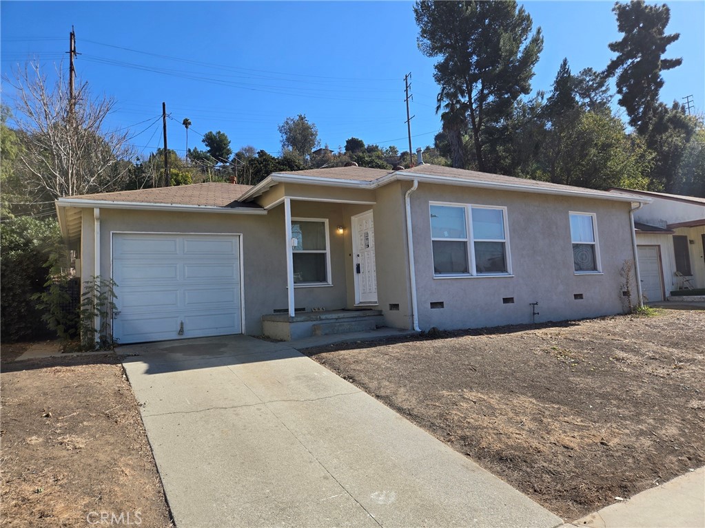 806 Loma Verde Street