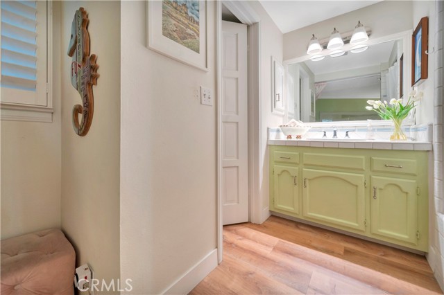 653 Manhattan Beach Blvd., Manhattan Beach, California 90266, 2 Bedrooms Bedrooms, 0 ,2 BathroomsBathrooms,Residential,For Sale,Manhattan Beach Blvd.,0,SB26112848