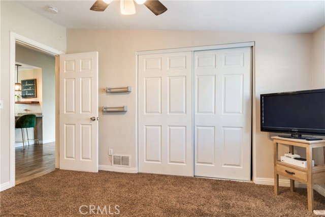 33278 Colorado, Yucaipa CA: https://media.crmls.org/medias/756161a6-f068-4fbd-ba11-2789892c3142.jpg
