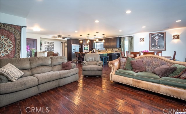 4 Bed Home for Sale in Tujunga, California