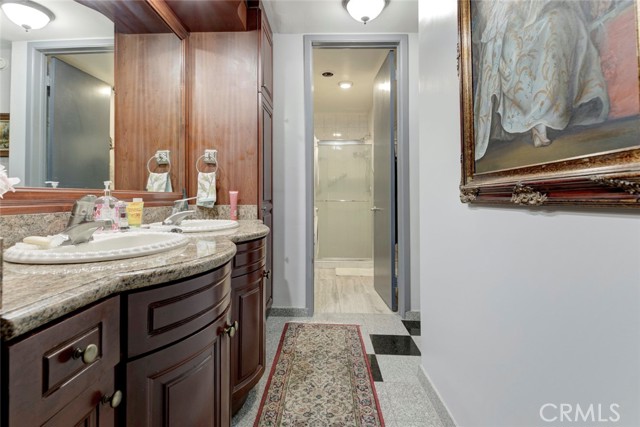 Detail Gallery Image 23 of 35 For 1401 Valley View #206,  Glendale,  CA 91202 - 2 Beds | 2 Baths