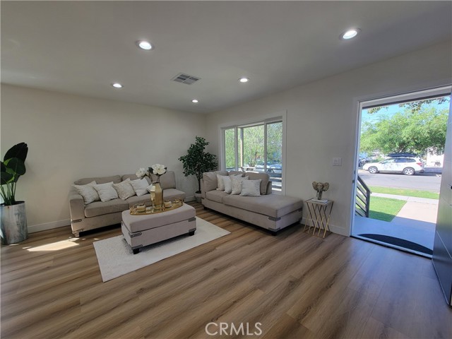 Detail Gallery Image 12 of 36 For 3140 Golden, Long Beach,  CA 90806 - 3 Beds | 1 Baths