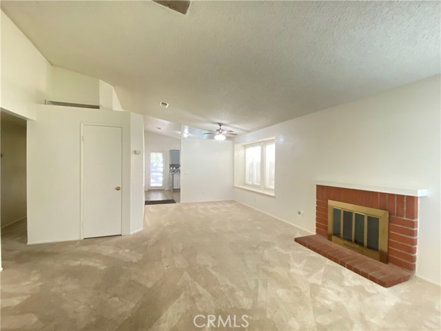 Detail Gallery Image 2 of 15 For 11053 Miners, Moreno Valley,  CA 92557 - 3 Beds | 2 Baths