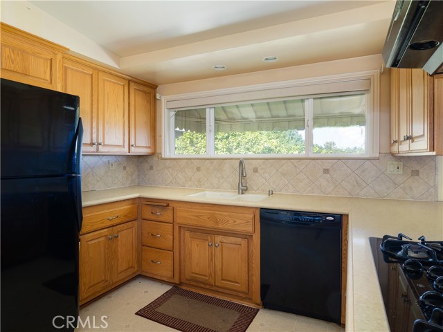 26915 Grayslake Road, Rancho Palos Verdes, California 90275, 4 Bedrooms Bedrooms, ,Residential,For Sale,Grayslake,PV24069416