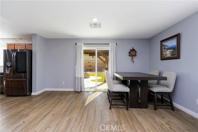 Detail Gallery Image 8 of 33 For 43106 Sondi Dr, Lancaster,  CA 93536 - 4 Beds | 2/1 Baths