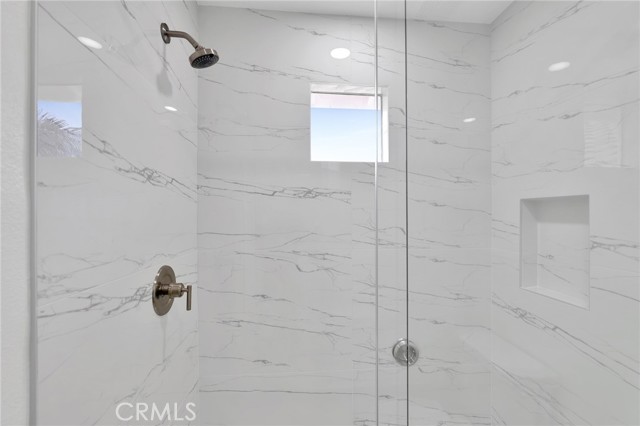 Image 34 of 41 For 520 Morningstar