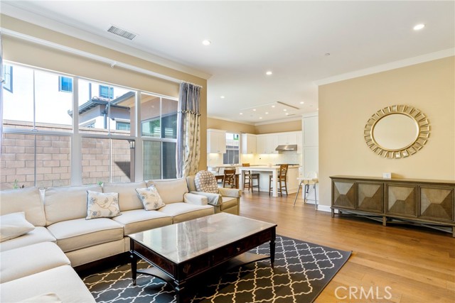 Detail Gallery Image 3 of 34 For 71 Brixton, Irvine,  CA 92620 - 4 Beds | 3 Baths