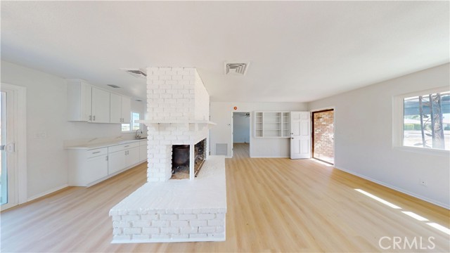 15722 Sago Road, Apple Valley CA: https://media.crmls.org/medias/75660d9d-a59b-4bd9-b155-fbba46334aac.jpg